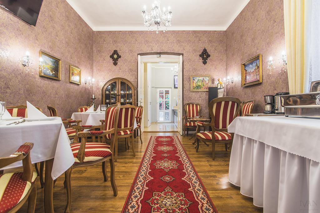 Centercity Apartments Prešov Buitenkant foto